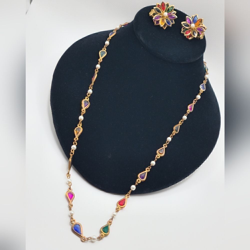 Vintage Gold Bezel set Gold crystal Demi Parure earrings necklace Set